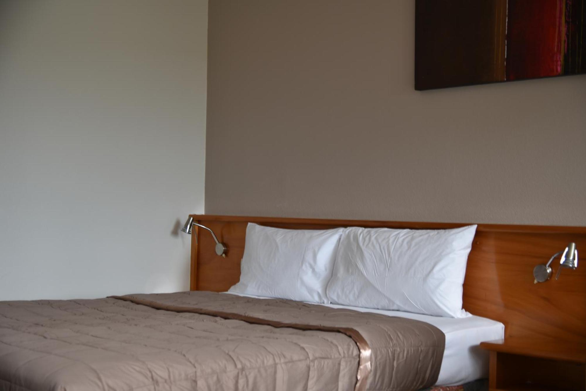 Aotea Lodge 포리루아 외부 사진