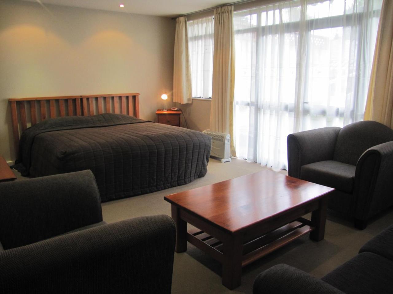 Aotea Lodge 포리루아 외부 사진